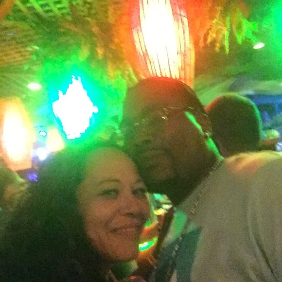 Meet your Posher, Carla - Picture 1 of 1